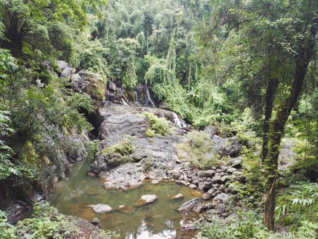 Mae-Hong-Son-Pha-Suea-Waterfall