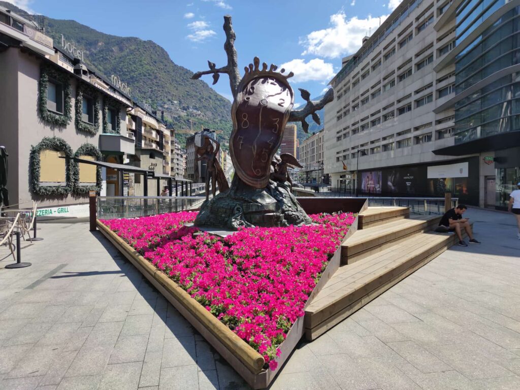 Andorra-avinguda-Meritxell